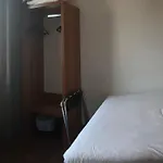 Hotel The Originals City, Gare