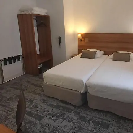 The Originals City, Gare Hotell