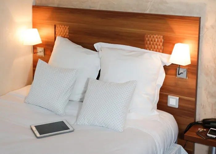 Hotel The Originals City, Gare 3*