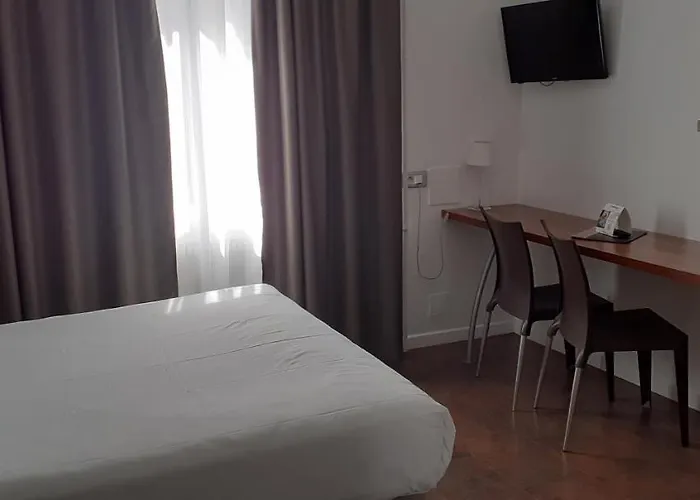 The Originals City, Gare