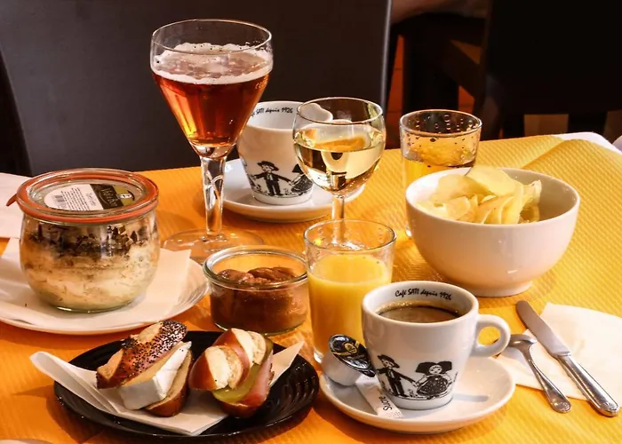 Hotel The Originals Access, Gare