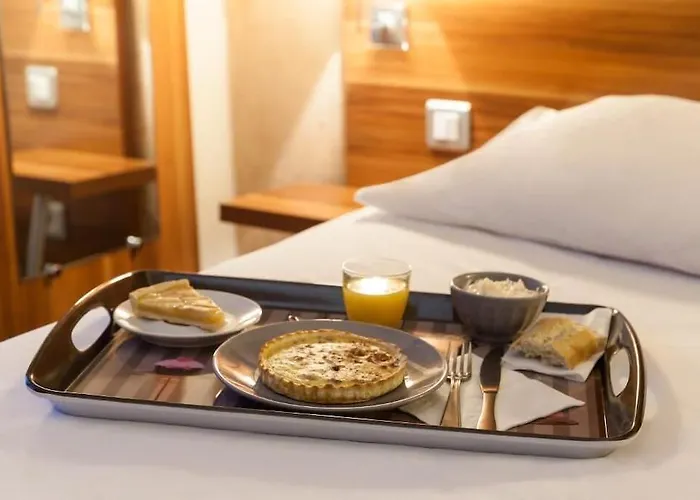 The Originals City, Gare