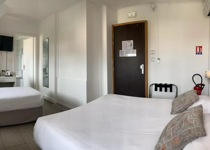 Hotel The Originals City, Gare